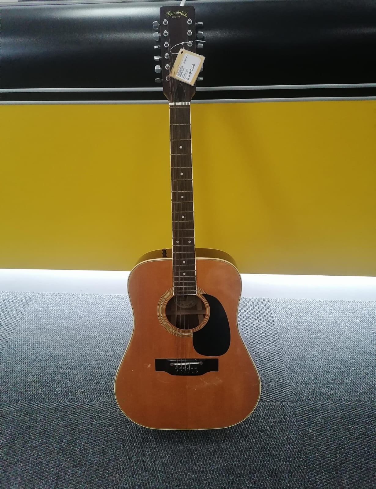 SUZUKI WT200 Acoustic Guitar Cash Converters